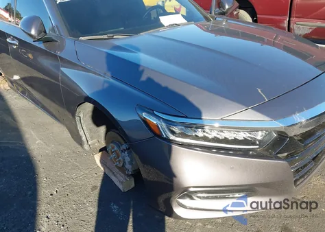 2019 Honda Accord Touring 2.0T из США, поврежденный, VIN 1HGCV2F9XKA024739